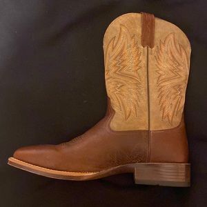 Ariat Cowboy Boots Size 13 *VERY LIGHTLY USED*